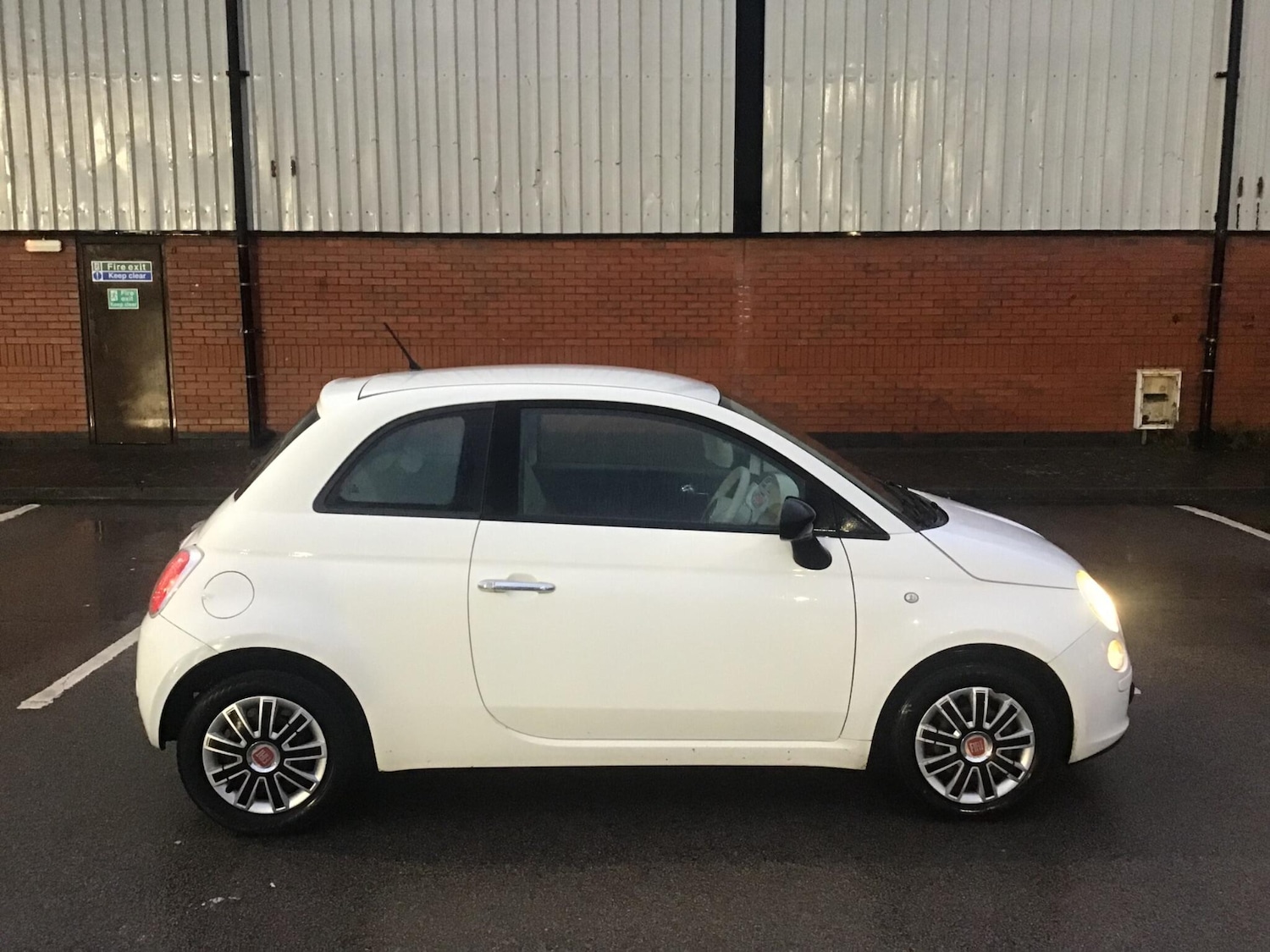 Used Fiat 500 2011 for sale - 76849923: Photo 23