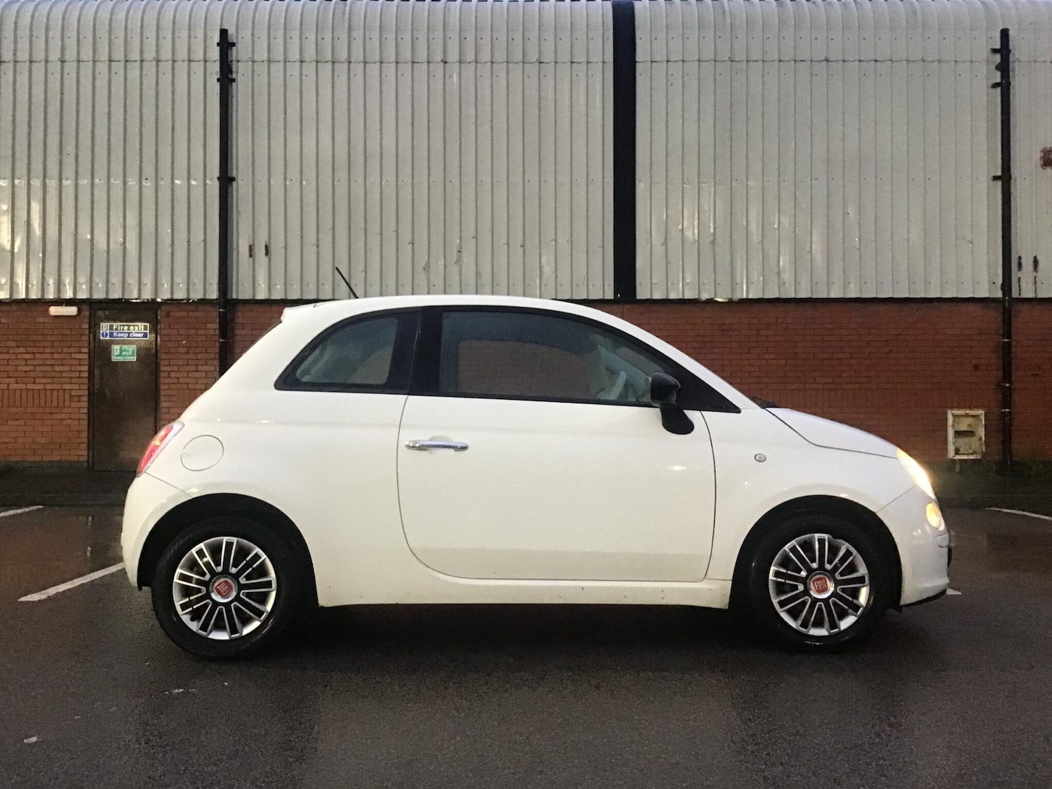 Used Fiat 500 2011 for sale - 76849923: Photo 24