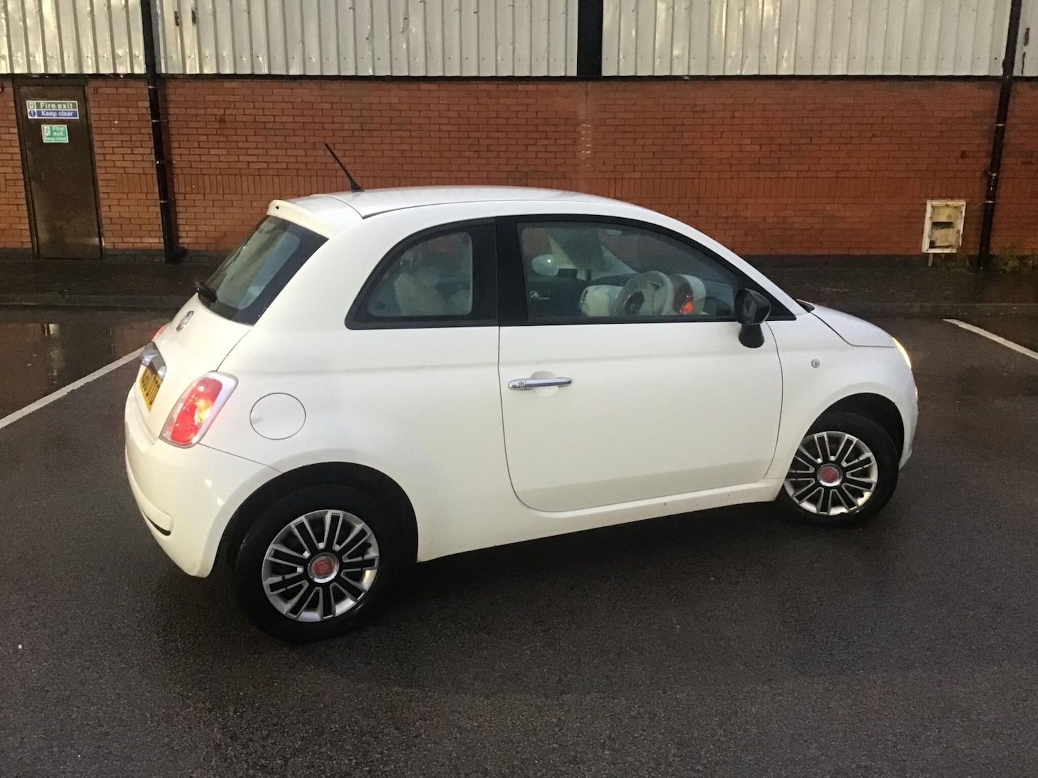 Used Fiat 500 2011 for sale - 76849923: Photo 4