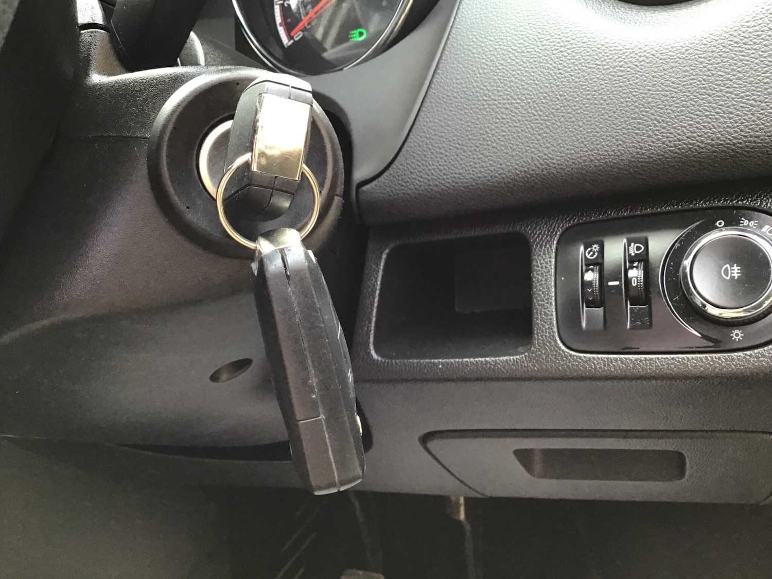 Used Vauxhall Meriva 2011 for sale - 76484286: Photo 63