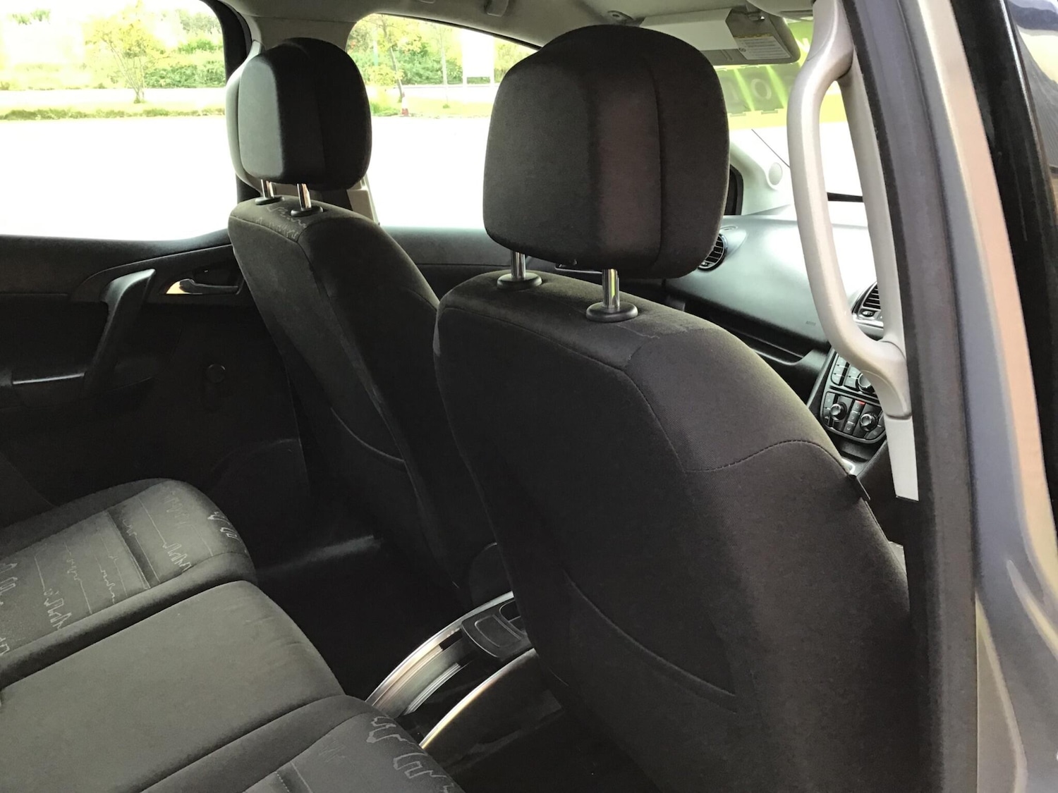 Used Vauxhall Meriva 2011 for sale - 76484286: Photo 75