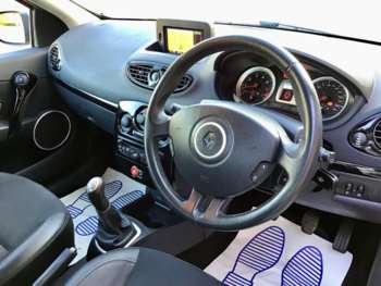 Used Renault Clio 2011 for sale - 75110100: Photo