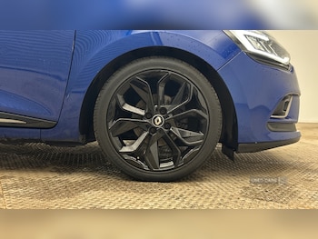 Used Renault Clio 2017 for sale - 79363032: Photo