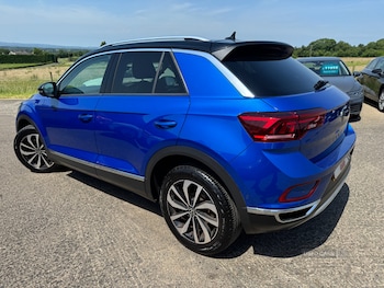 Used Volkswagen T-Roc 2023 for sale - 79013511: Photo