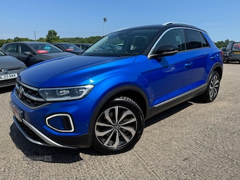 Used Volkswagen T-Roc 2023 for sale - 79013511: Photo