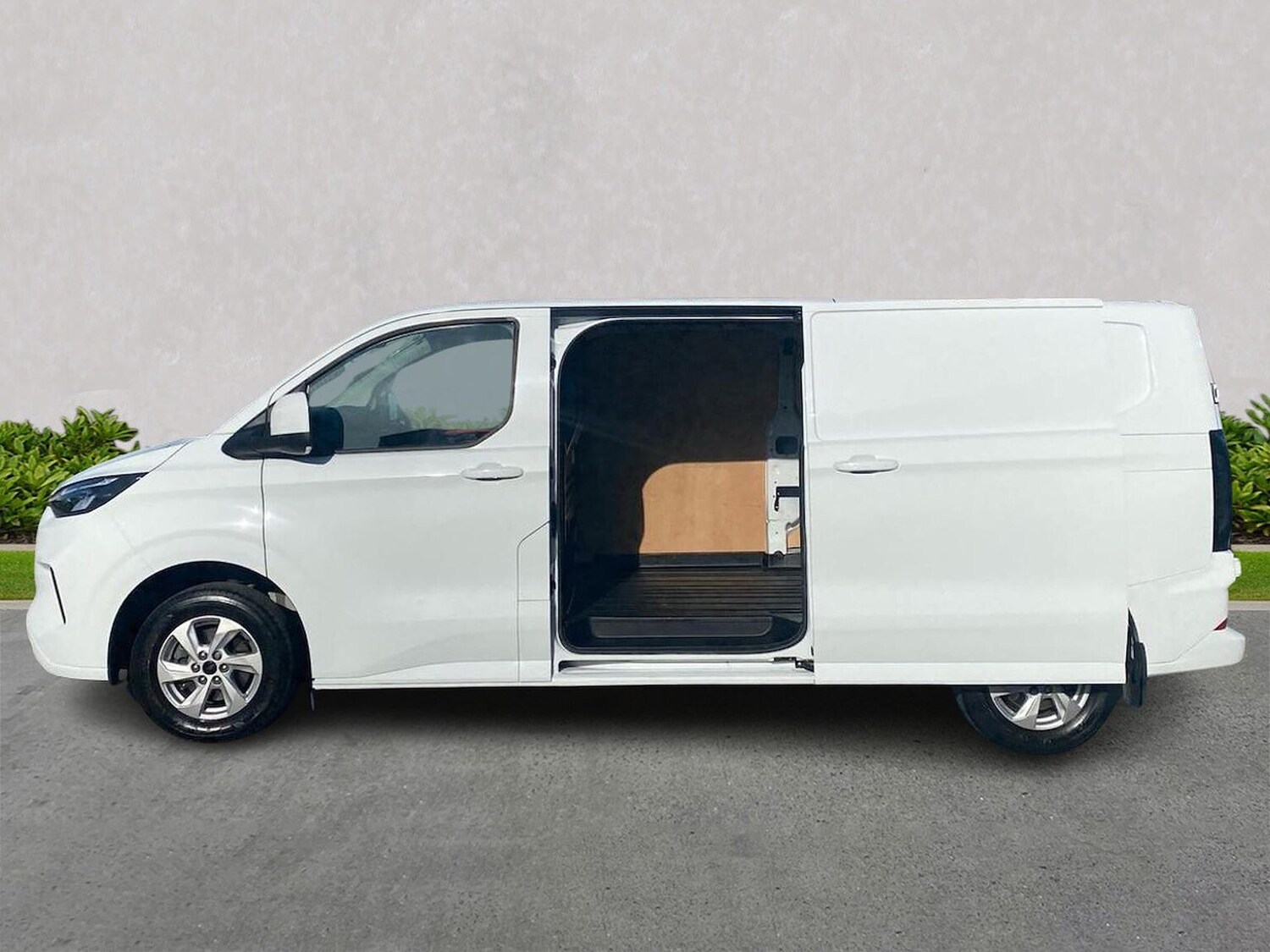 Used Ford Transit Custom 2024 for sale - 78195217: Photo 5