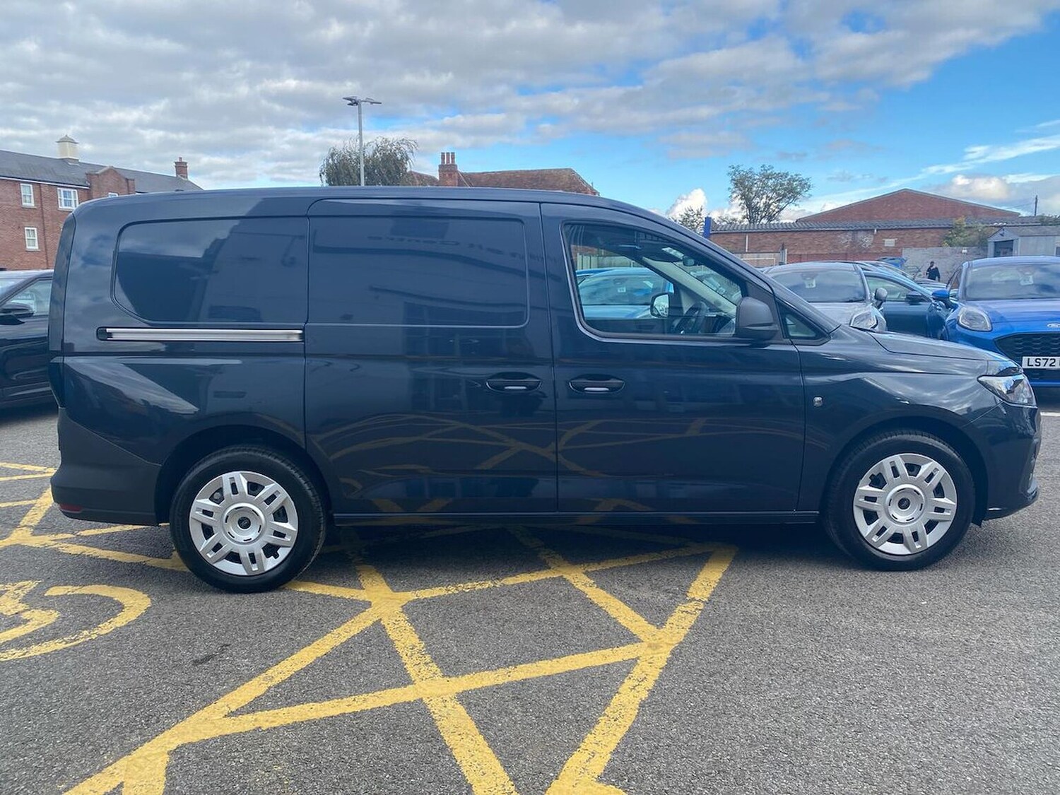 Used Ford Transit Connect 2025 for sale - 76335198: Photo 18