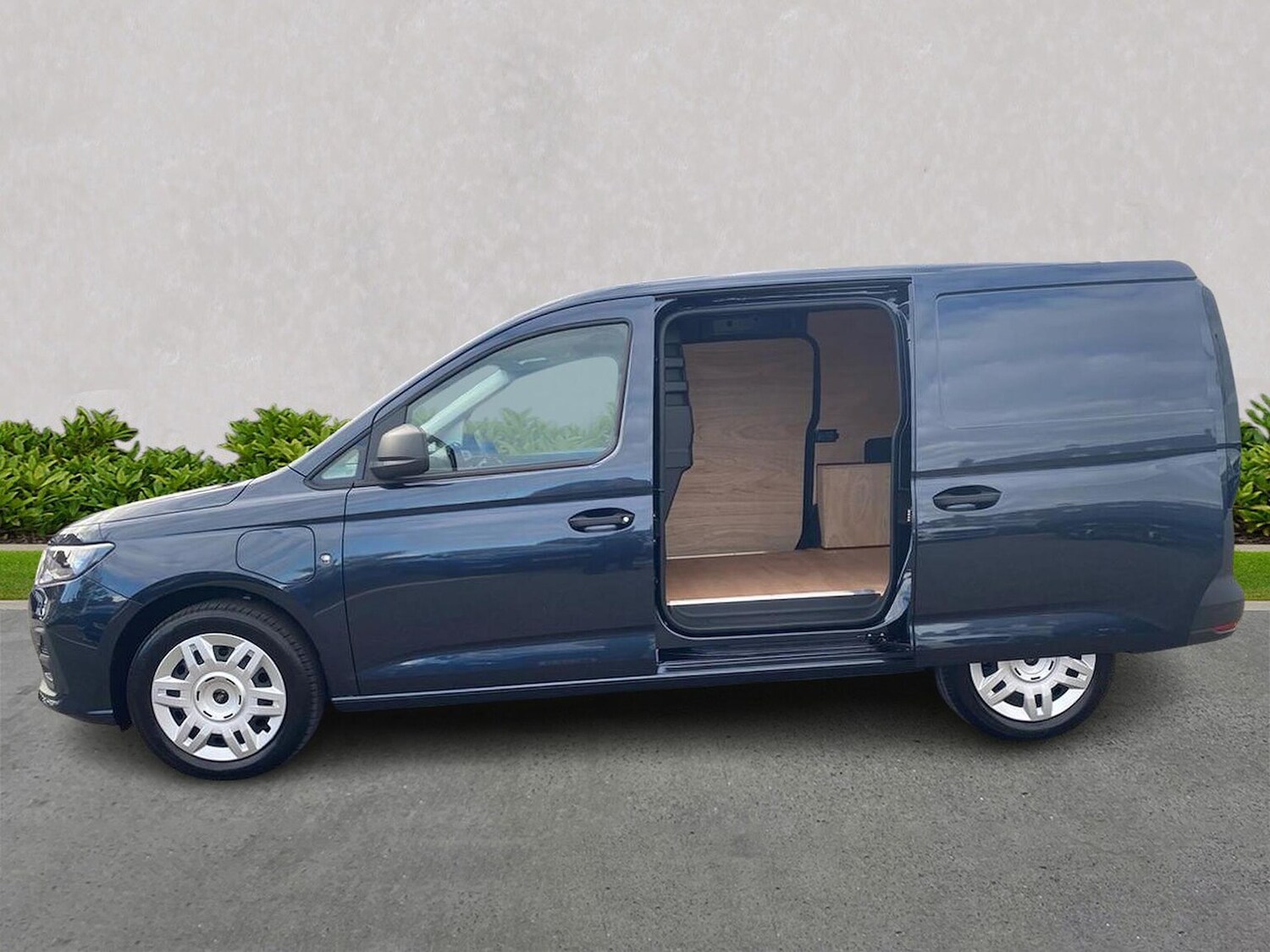 Used Ford Transit Connect 2025 for sale - 76335198: Photo 3