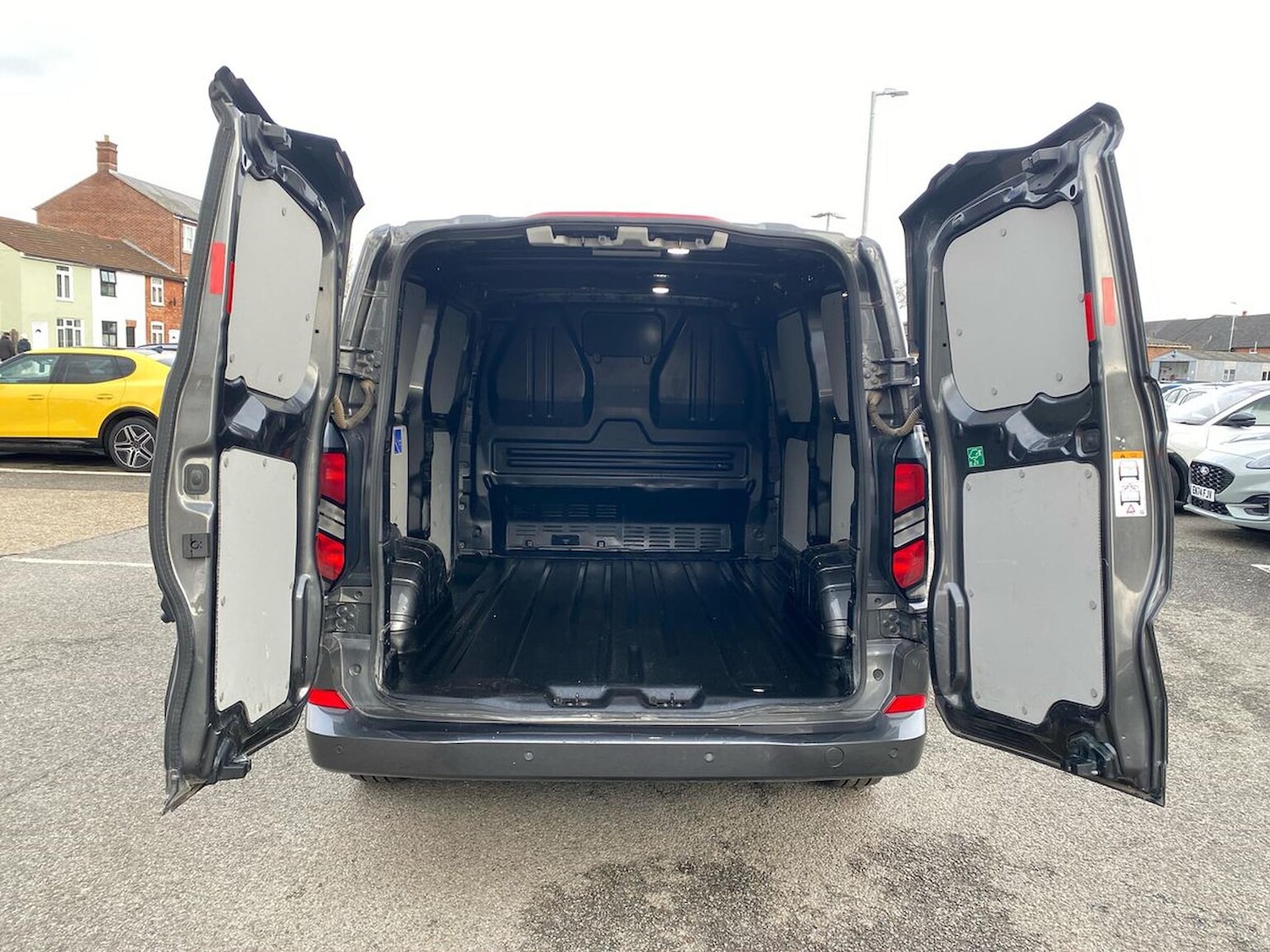 Used Ford Transit Custom 2024 for sale - 77980025: Photo 6