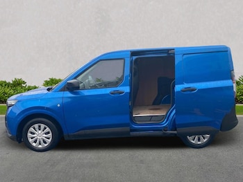Used Ford Transit Courier 2024 for sale - 76170672: Photo 3
