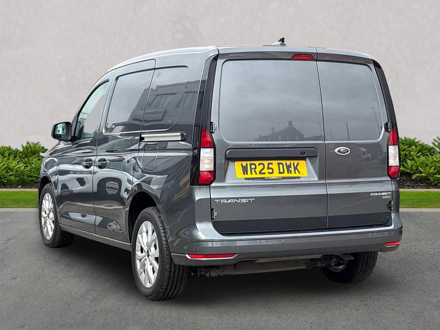 Used Ford Transit Connect 2025 for sale - 78139531: Photo 2