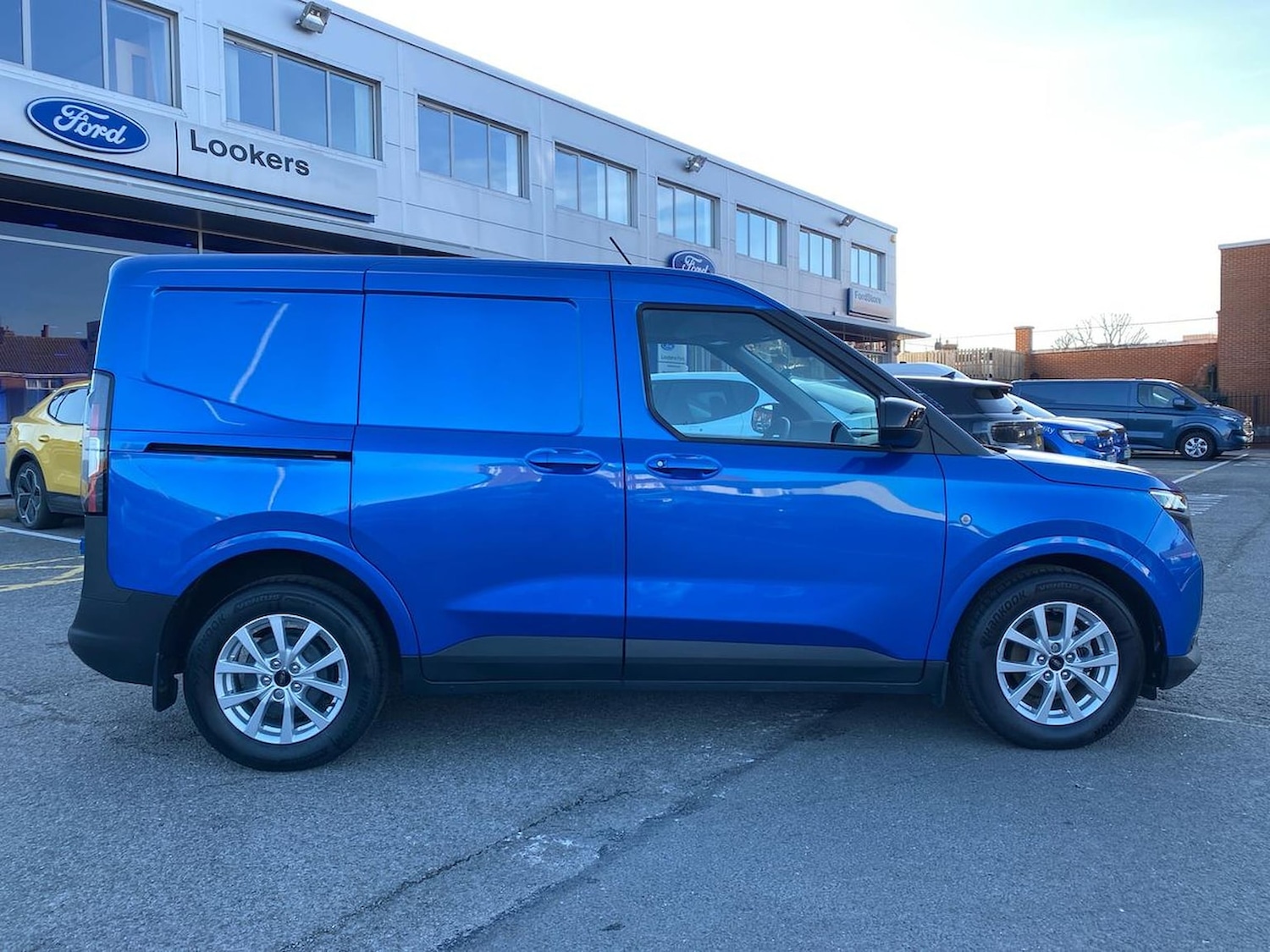 Used Ford Transit Courier 2024 for sale - 77759372: Photo 18