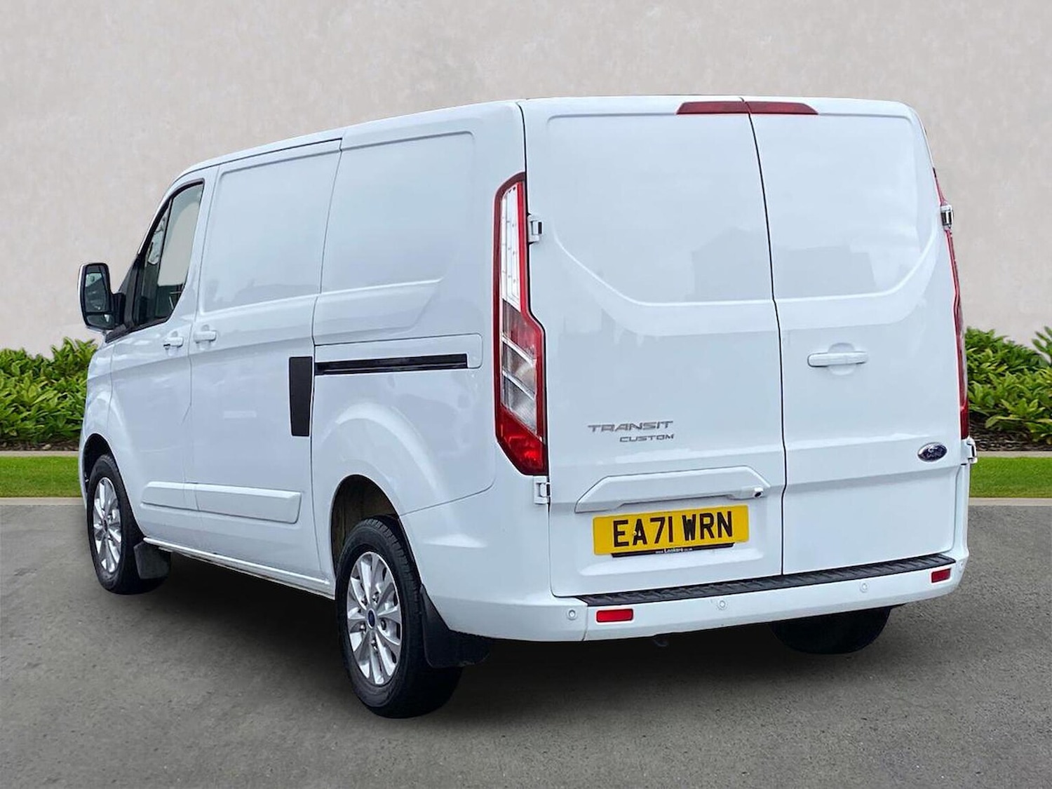 Used Ford Transit Custom 2021 for sale - 76885007: Photo 2
