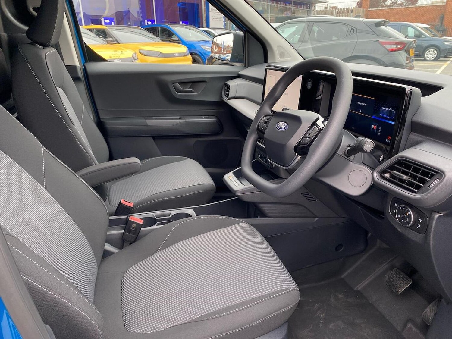 Used Ford Transit Courier 2025 for sale - 76243180: Photo 16