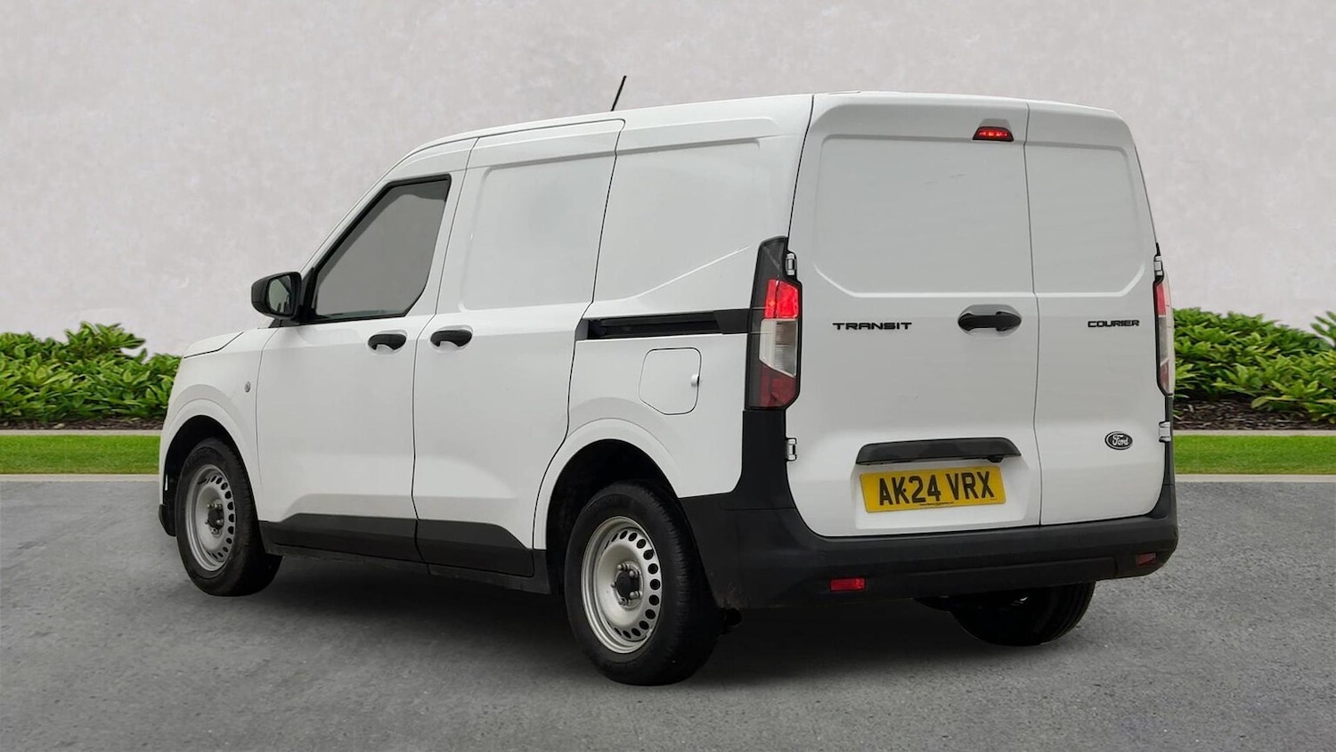 Used Ford Transit Courier 2024 for sale - 77065753: Photo 2