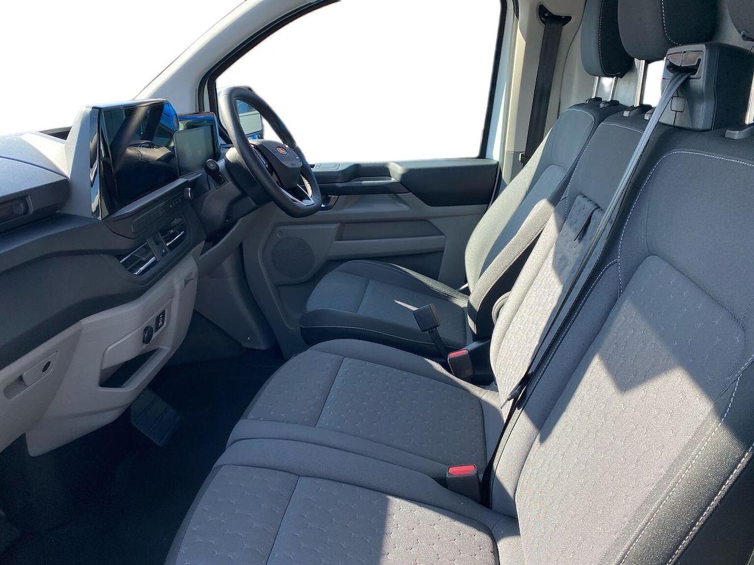 Used Ford Transit Custom 2024 for sale - 76170668: Photo 8
