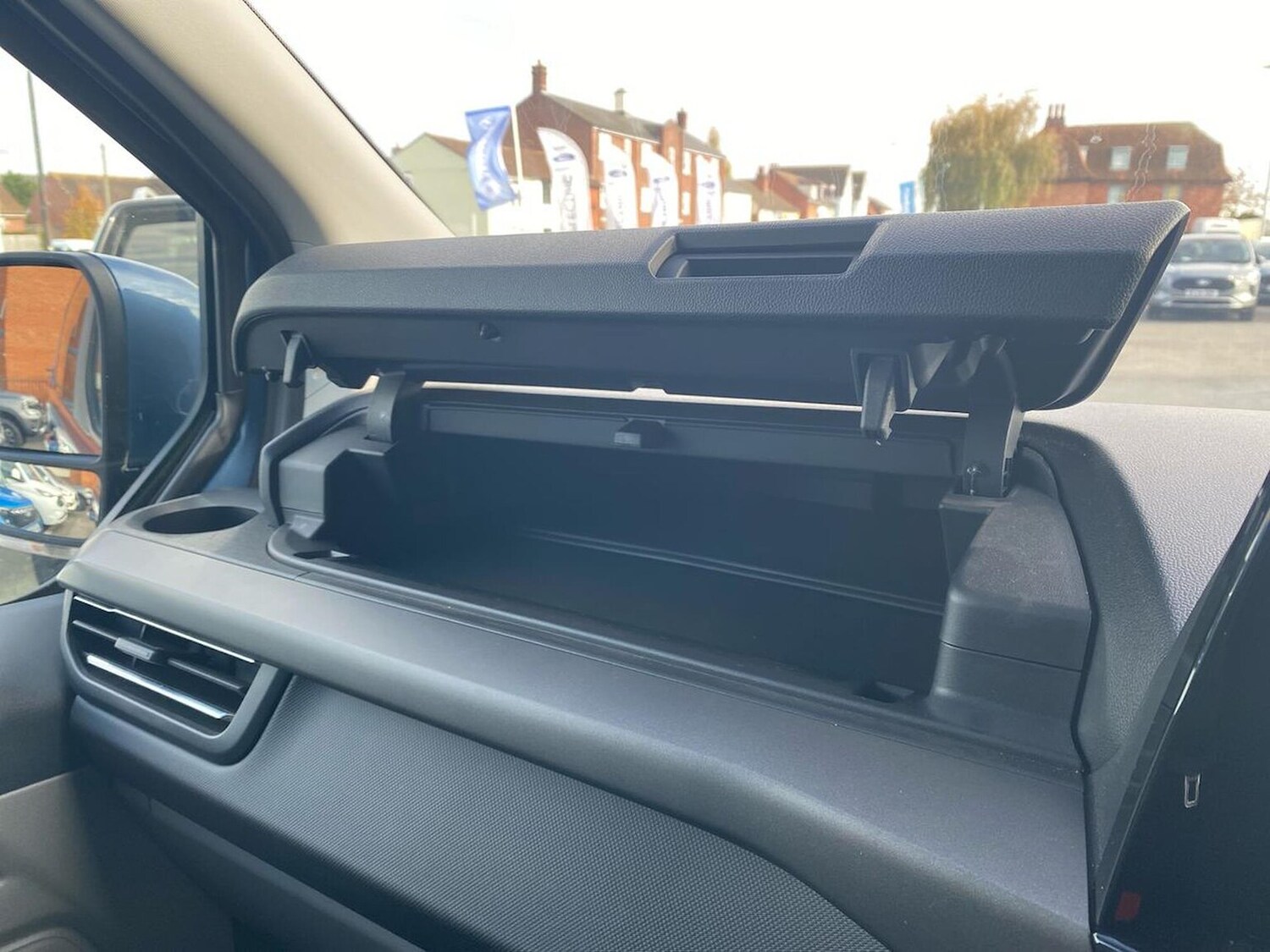 Used Ford Tourneo Custom 2024 for sale - 77530574: Photo 32