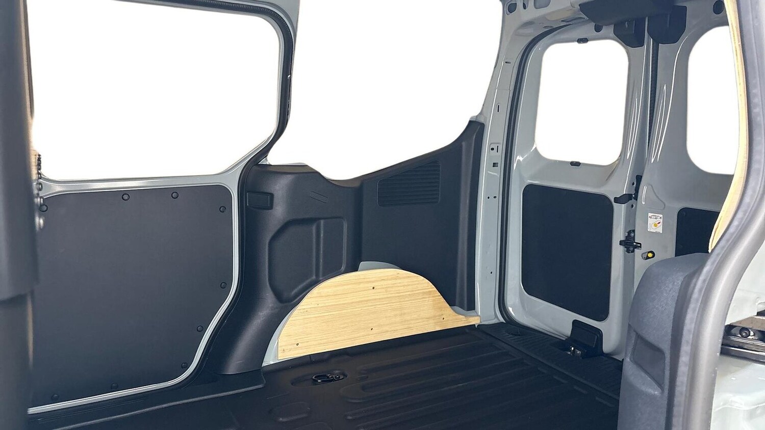 Used Ford Transit Courier 2024 for sale - 76687311: Photo 9