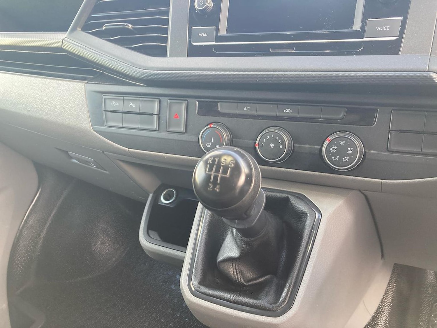 Used Volkswagen Transporter 2021 for sale - 76911202: Photo 14