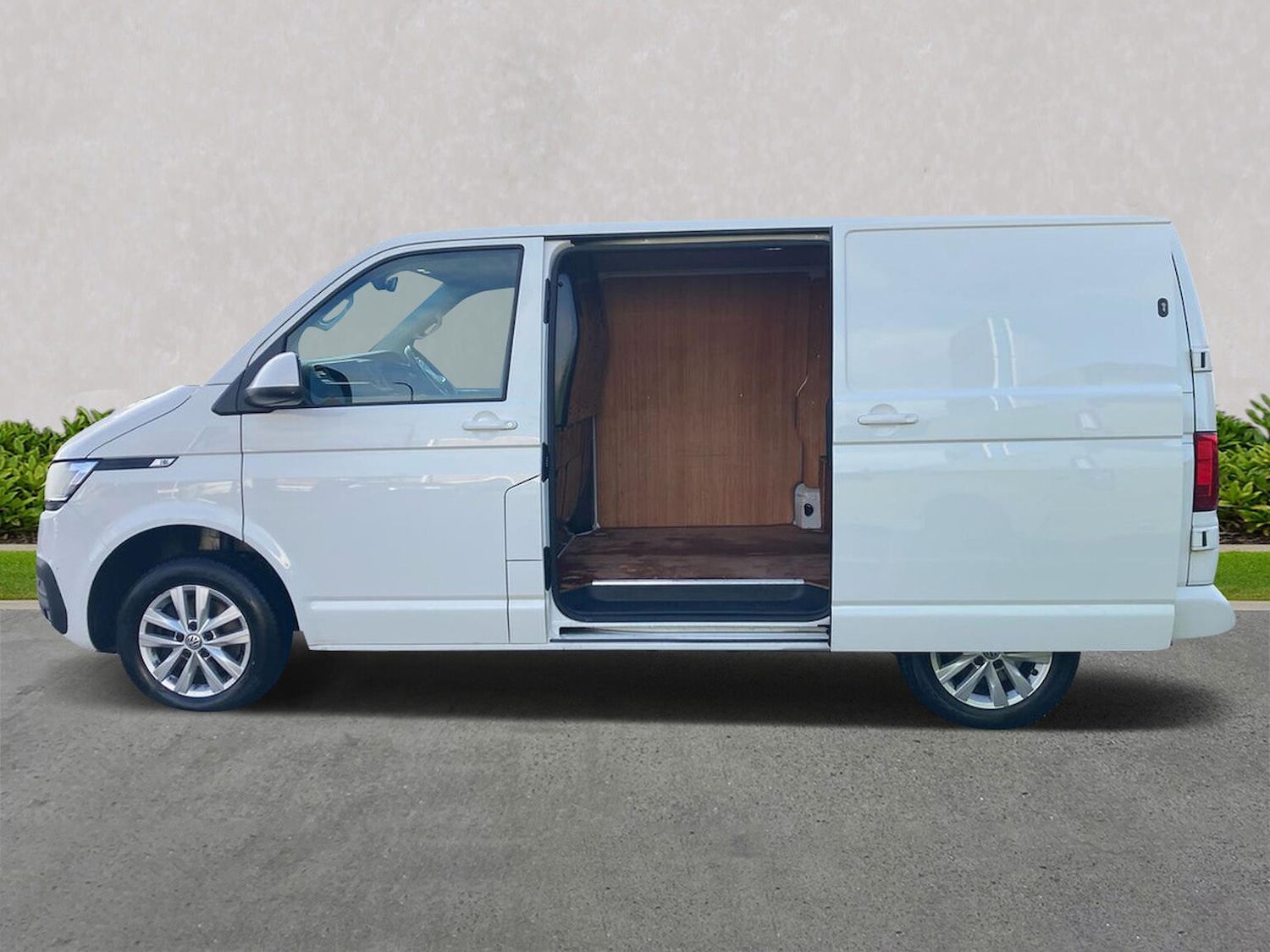 Used Volkswagen Transporter 2021 for sale - 76911202: Photo 3