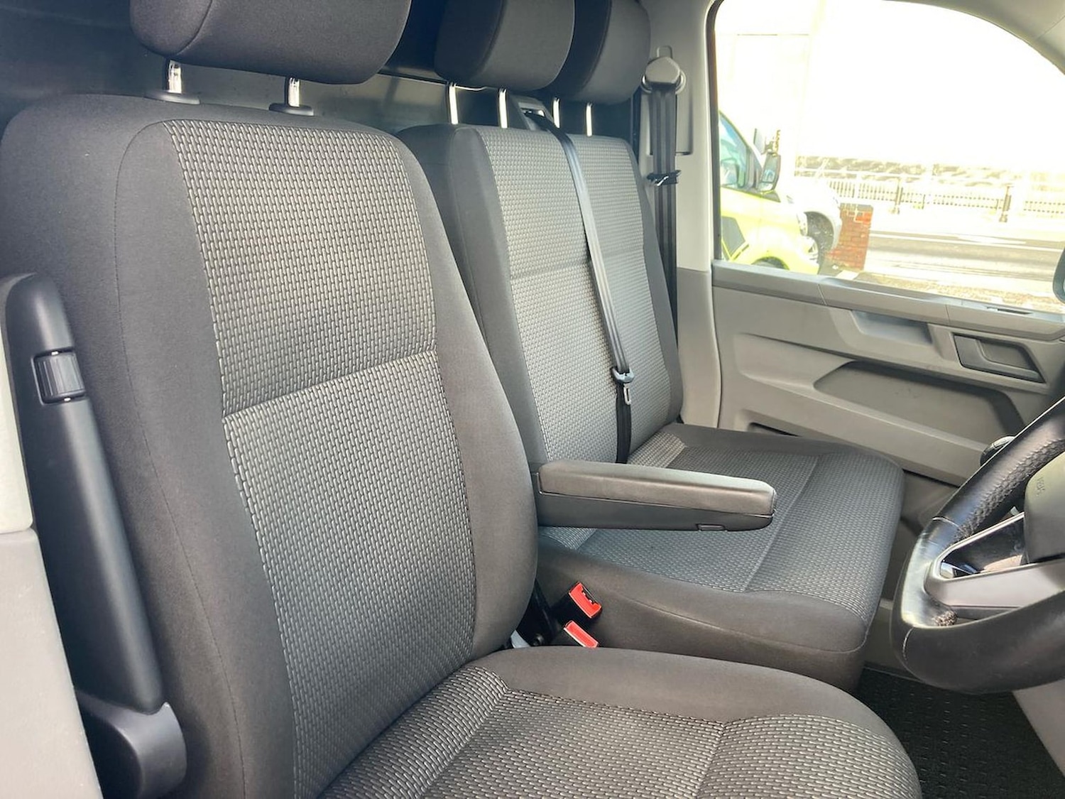 Used Volkswagen Transporter 2021 for sale - 76911202: Photo 35