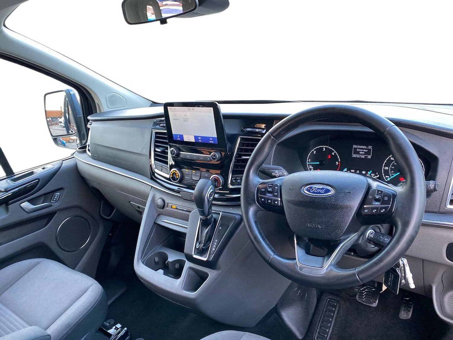 Used Ford Tourneo Custom 2022 for sale - 76570956: Photo 9