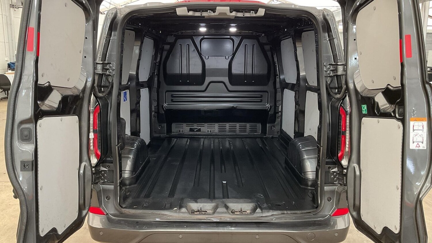 Used Ford Transit Custom 2024 for sale - 78194735: Photo 9