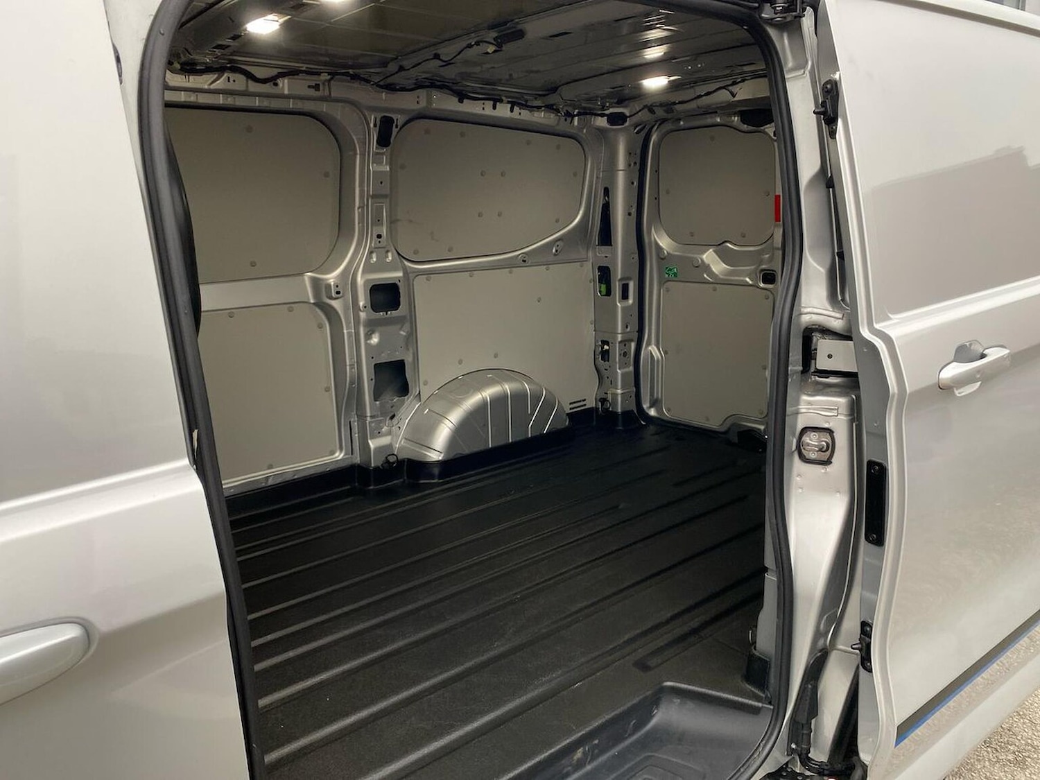 Used Ford Transit Custom 2024 for sale - 77635500: Photo 17