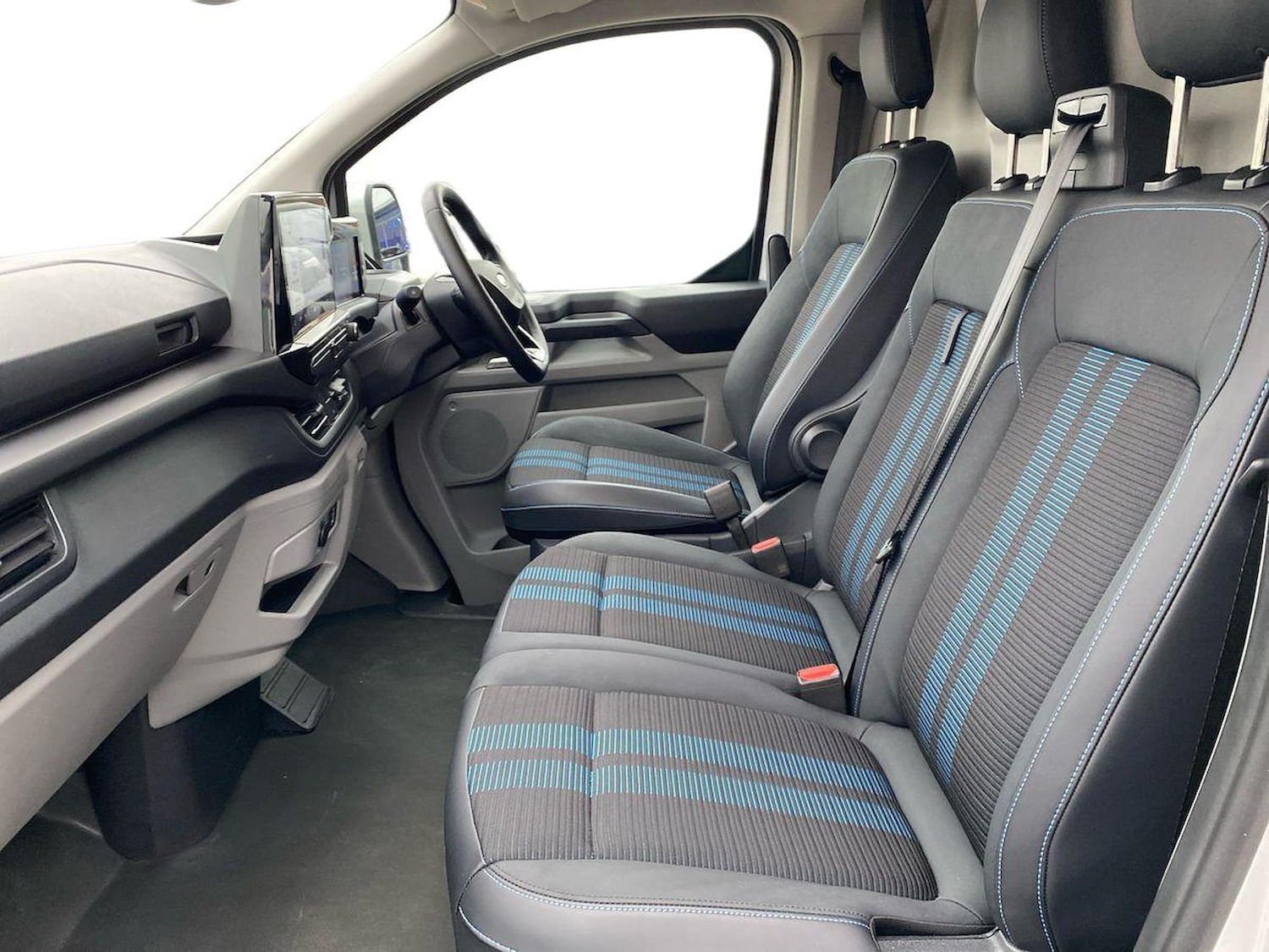 Used Ford Transit Custom 2024 for sale - 77635500: Photo 8