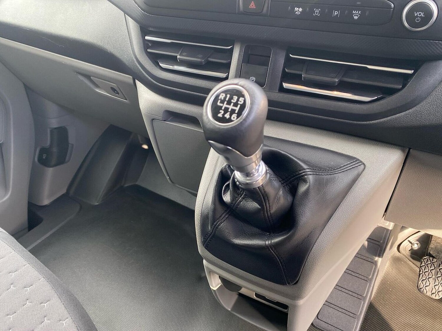 Used Ford Transit Custom 2024 for sale - 76376810: Photo 14