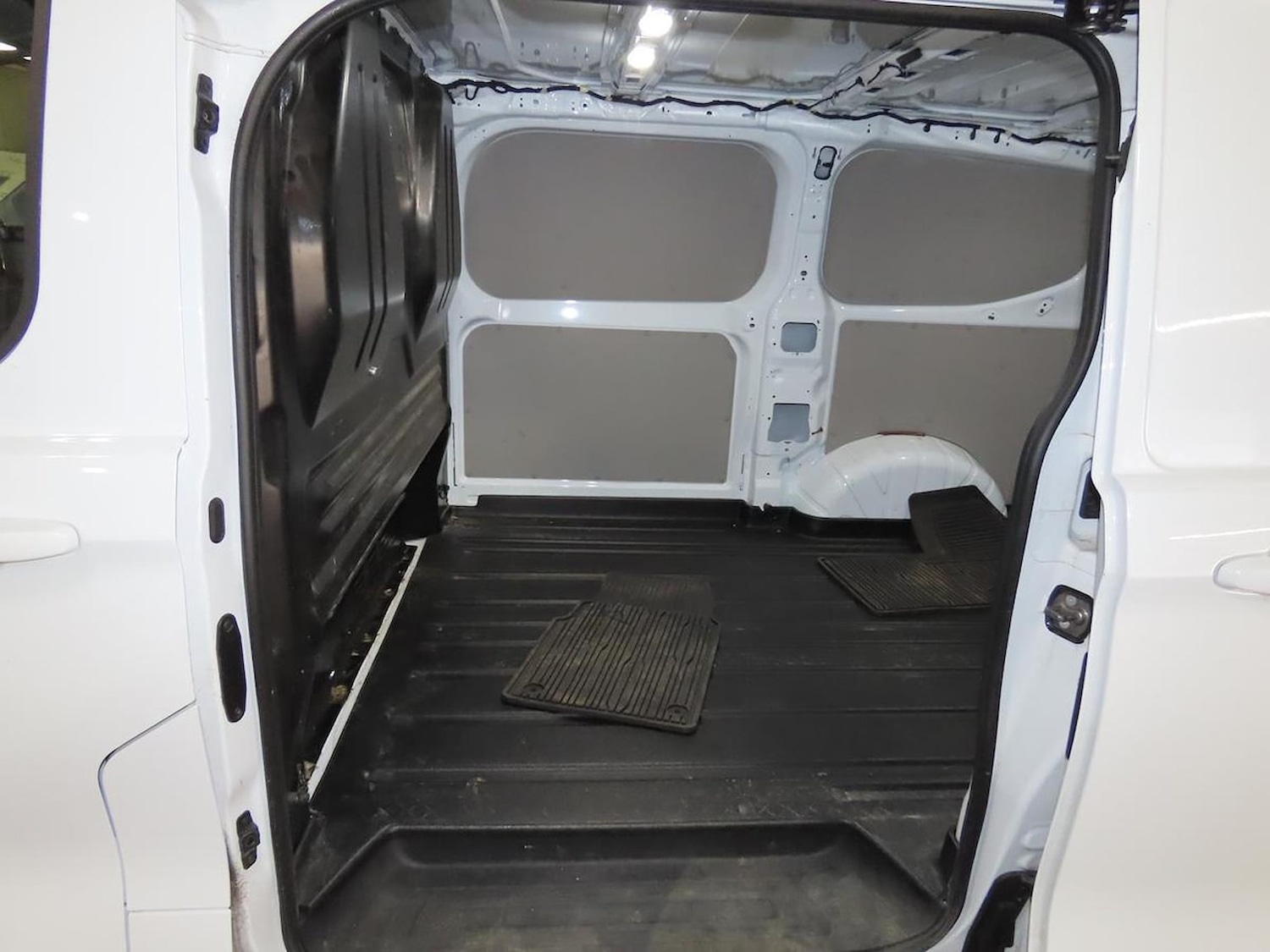 Used Ford Transit Custom 2023 for sale - 76583271: Photo 8