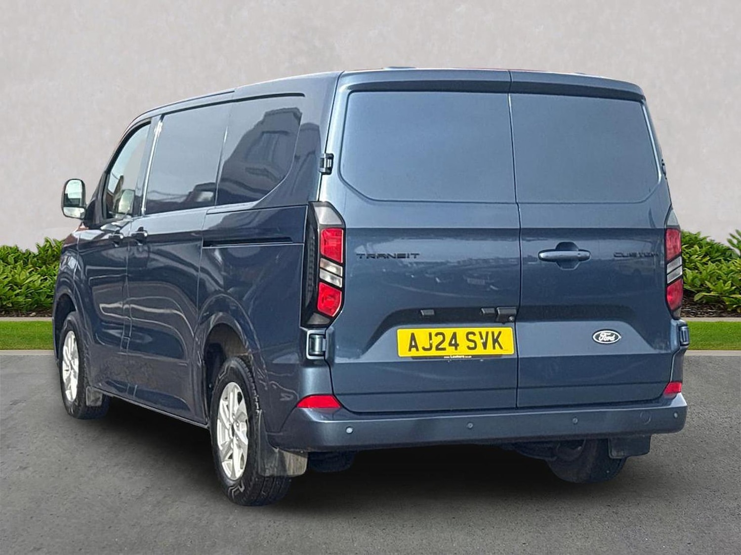 Used Ford Transit Custom 2024 for sale - 77837053: Photo 2