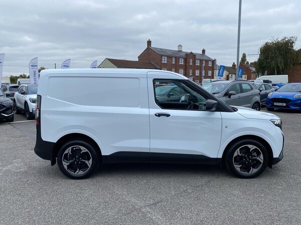 Used Ford Transit Courier 2025 for sale - 76243154: Photo 18