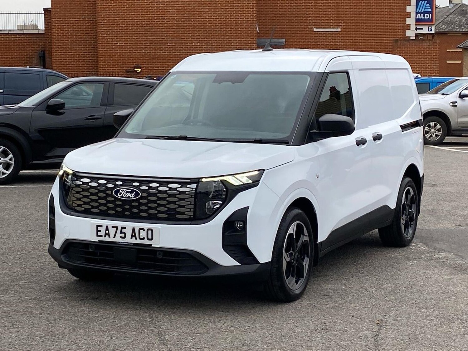 Used Ford Transit Courier 2025 for sale - 76243154: Photo 20