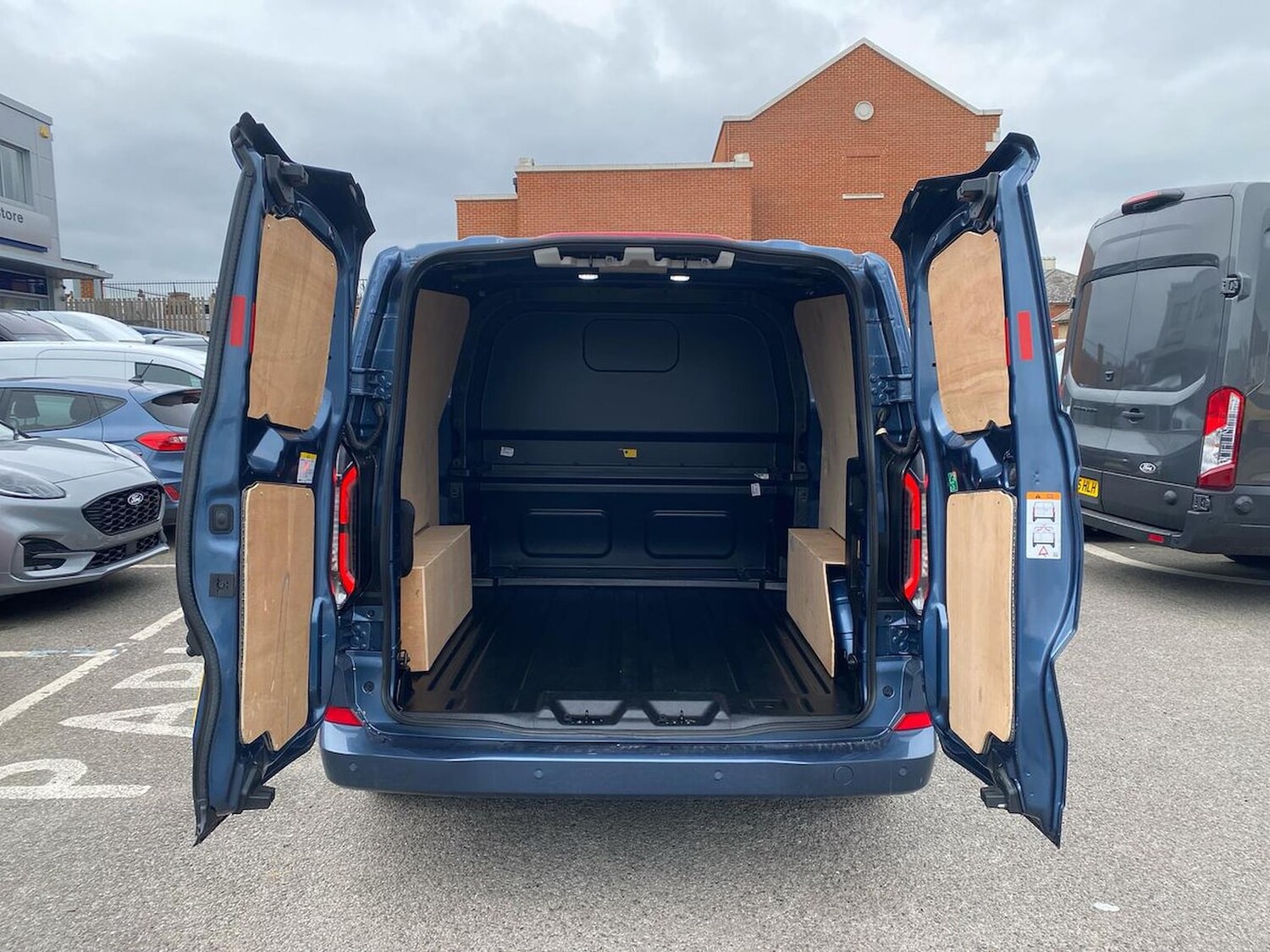 Used Ford Transit Custom 2025 for sale - 78195017: Photo 8