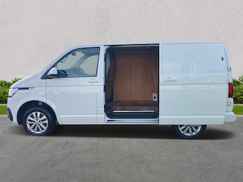 Used Volkswagen Transporter 2021 for sale - 77489619: Photo