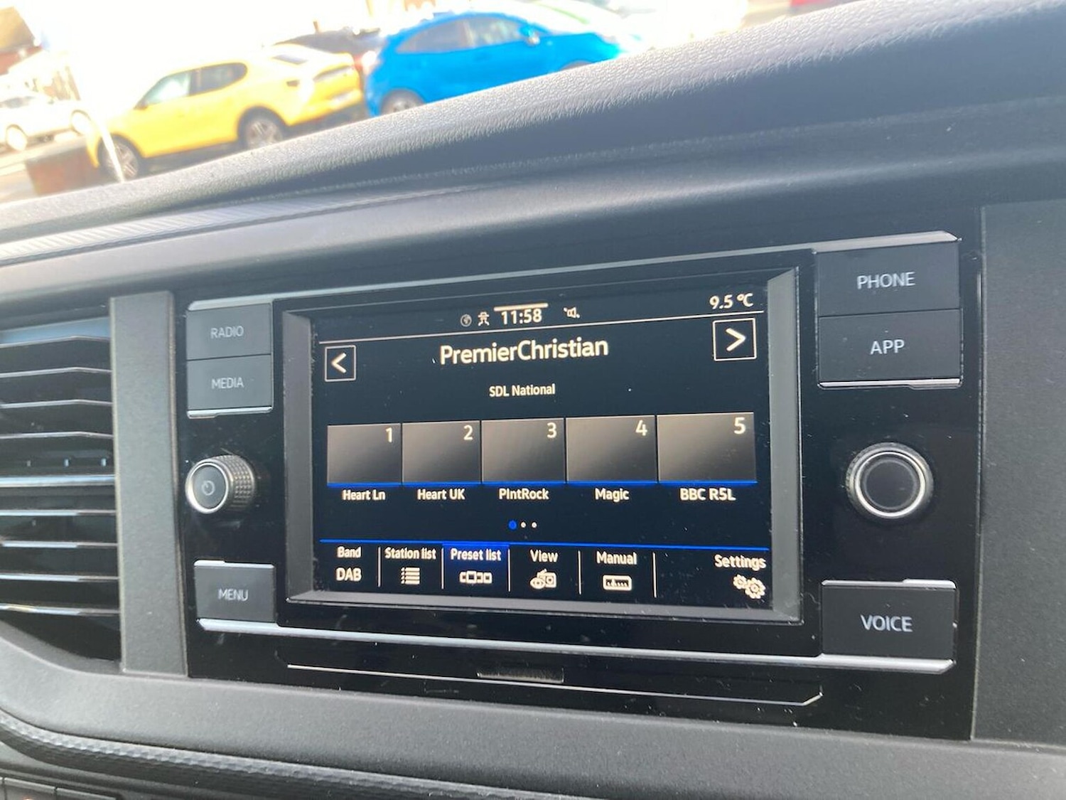 Used Volkswagen Transporter 2021 for sale - 77489619: Photo 40