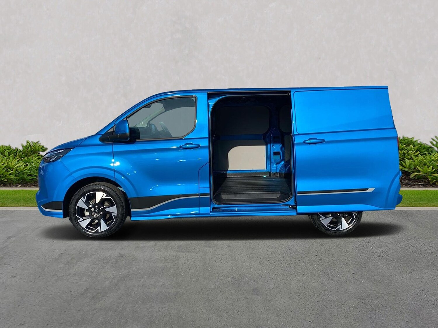 Used Ford Transit Custom 2025 for sale - 77488987: Photo 3