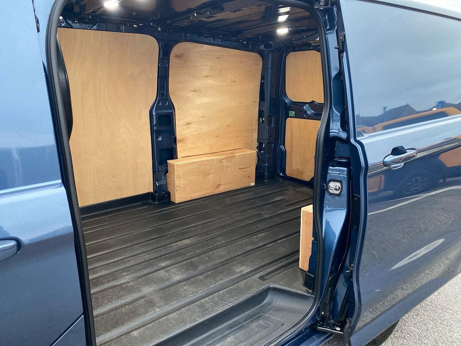 Used Ford Transit Custom 2024 for sale - 76287251: Photo 18