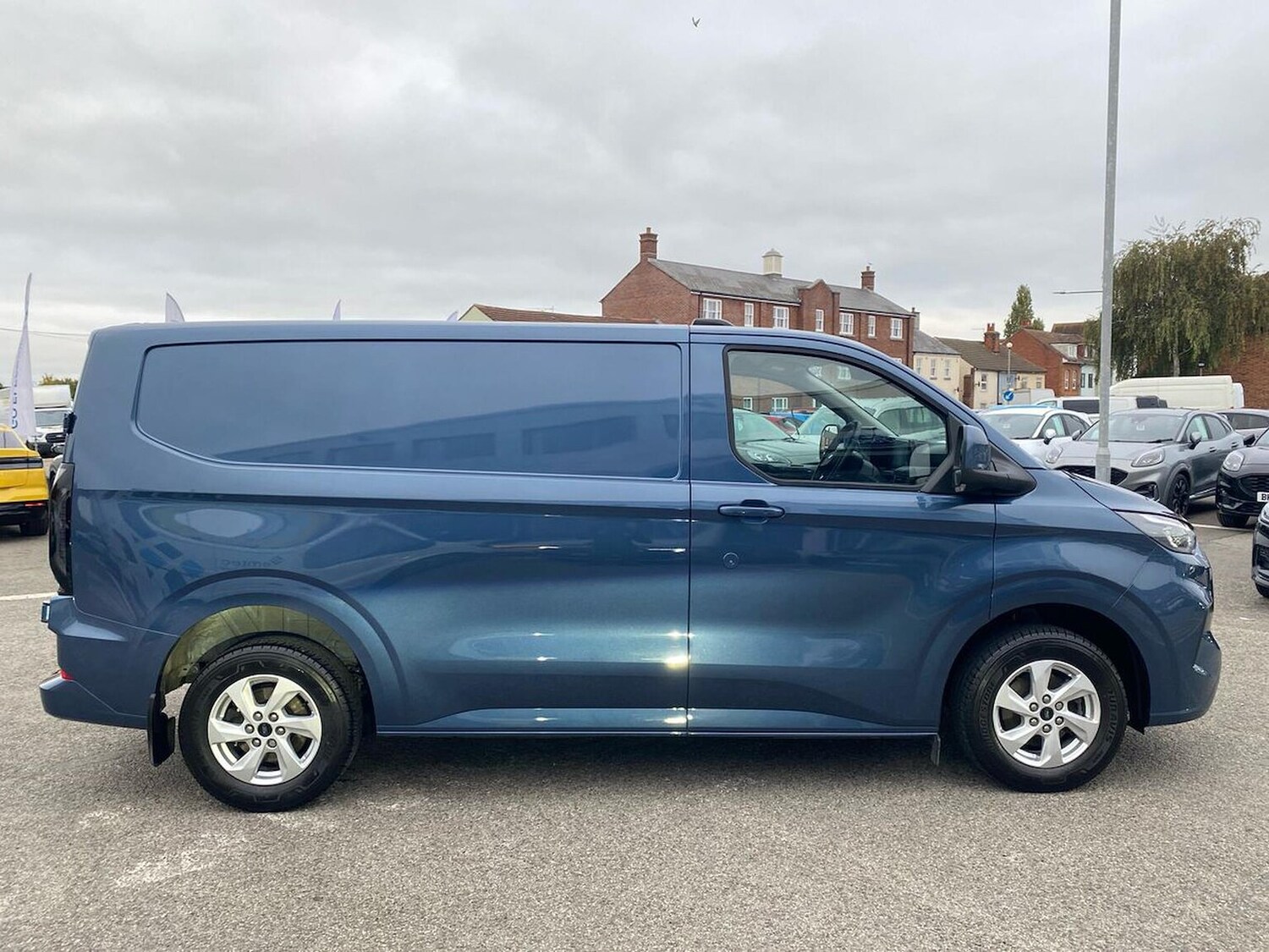 Used Ford Transit Custom 2024 for sale - 76287251: Photo 19