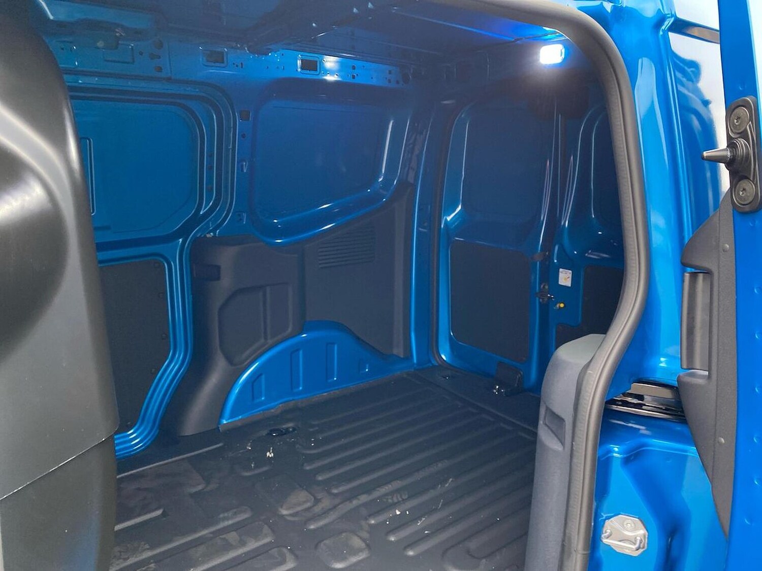 Used Ford Transit Courier 2025 for sale - 77488983: Photo 17