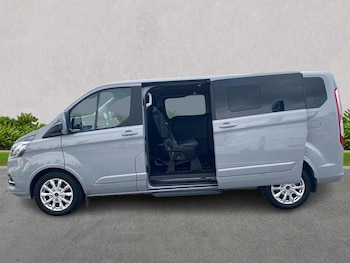 Used Ford Tourneo Custom 2023 for sale - 79006151: Photo
