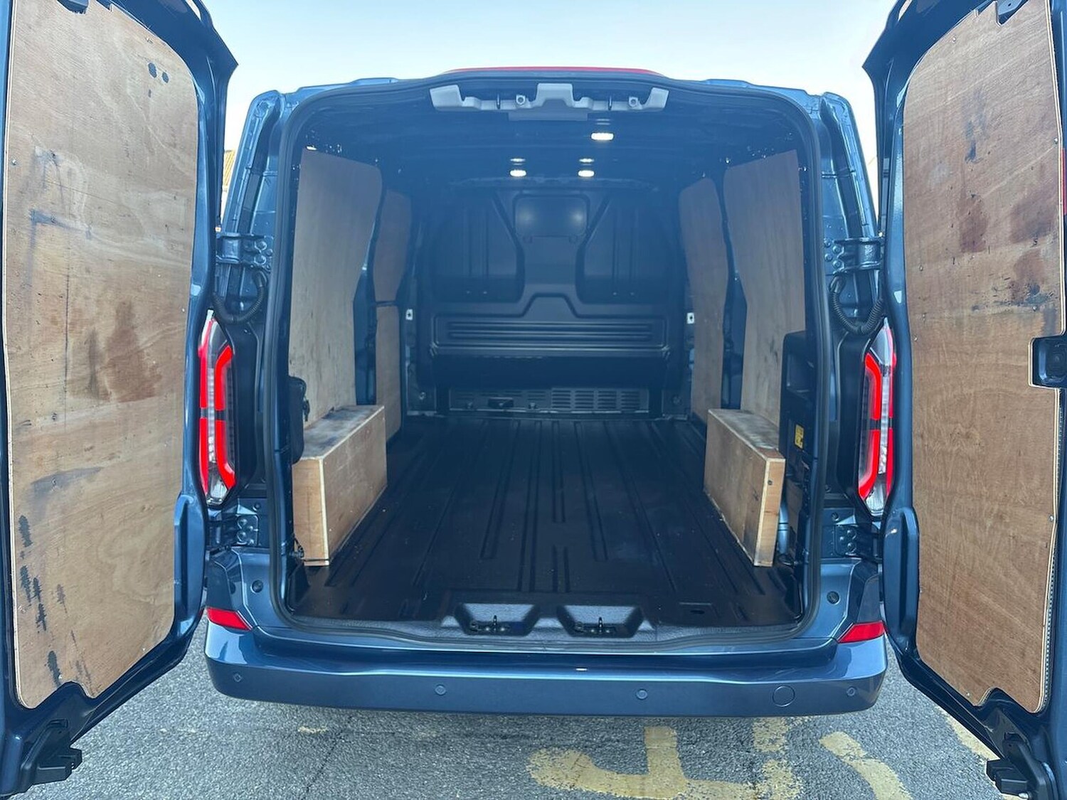 Used Ford Transit Custom 2024 for sale - 78194803: Photo 8