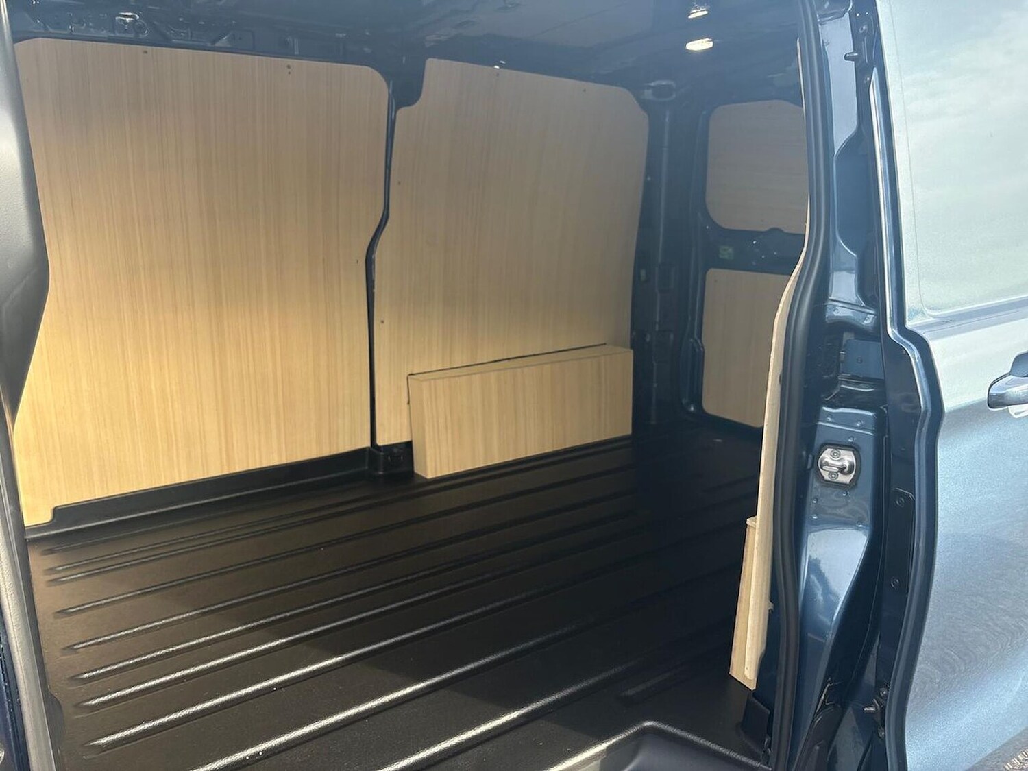 Used Ford Transit Custom 2024 for sale - 77759364: Photo 17