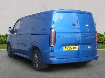 Used Ford Transit Custom 2025 for sale - 76583272: Photo
