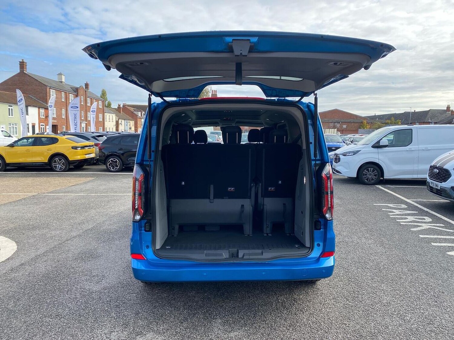 Used Ford Tourneo Custom 2024 for sale - 76497214: Photo 6