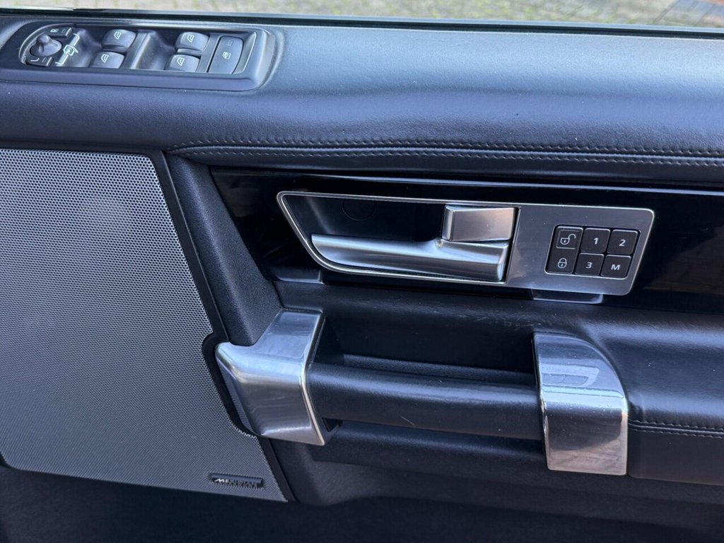 Used Land Rover Discovery 4 2014 for sale - 77080430: Photo 26