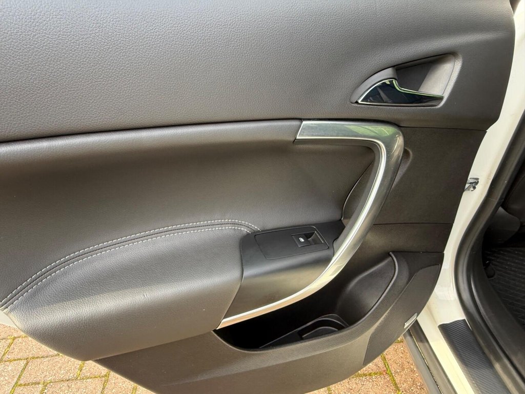 Used Vauxhall Insignia 2014 for sale - 77269066: Photo 27