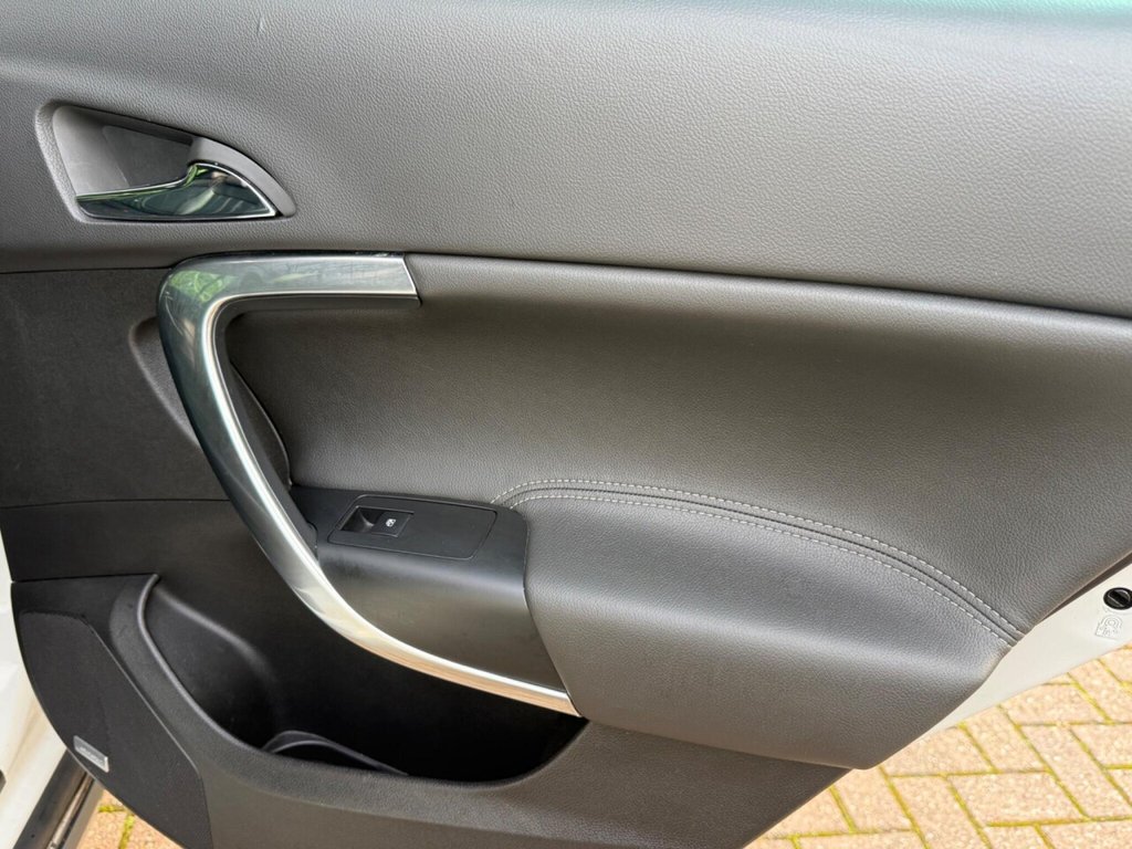 Used Vauxhall Insignia 2014 for sale - 77269066: Photo 30