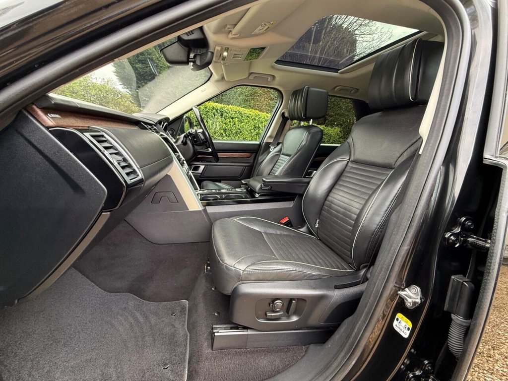 Used Land Rover Discovery 2017 for sale - 78110394: Photo 24